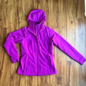 Women’s Soft Shell Jacket.